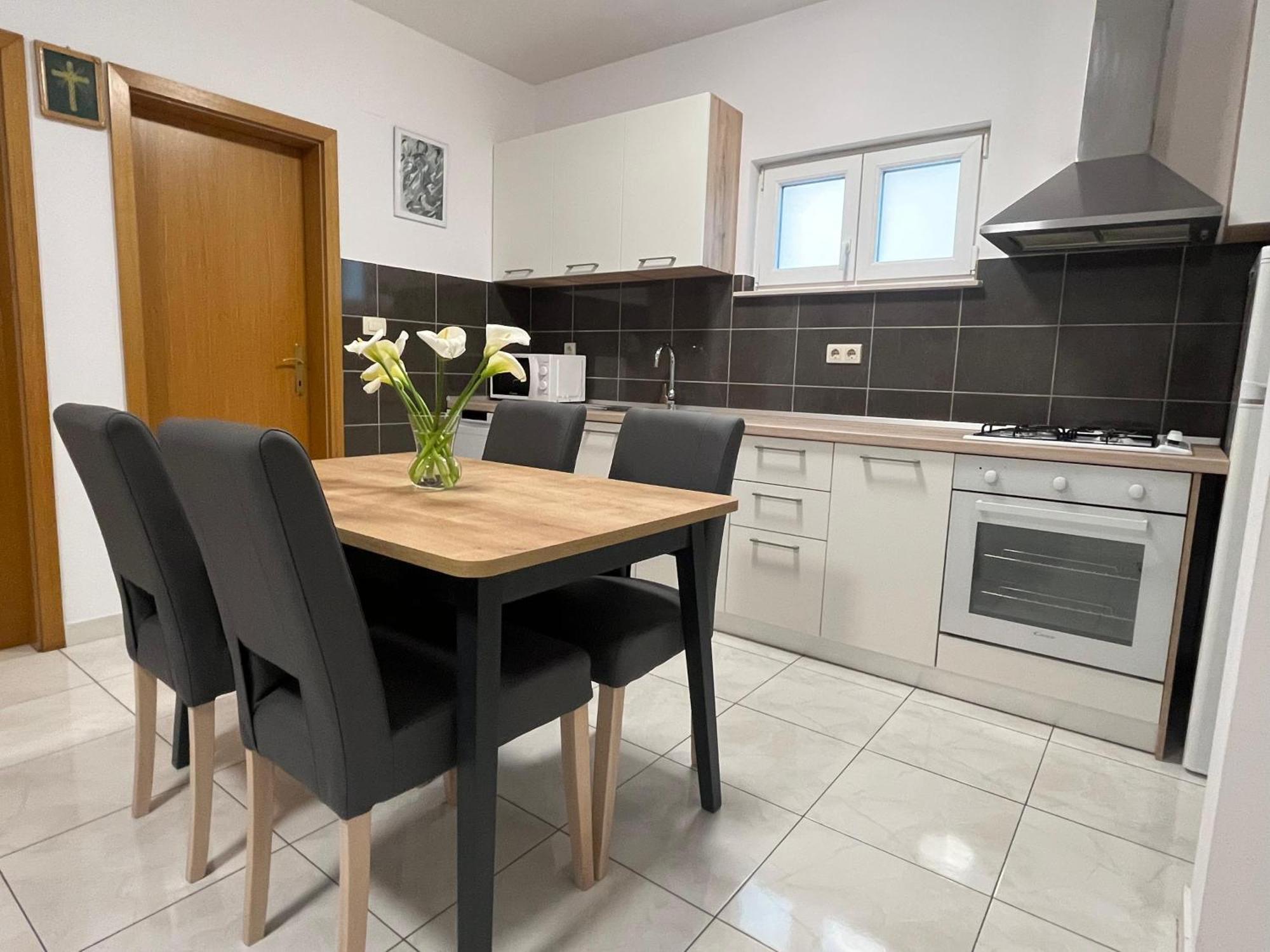 Apartman Krsticevic Metković Exterior foto